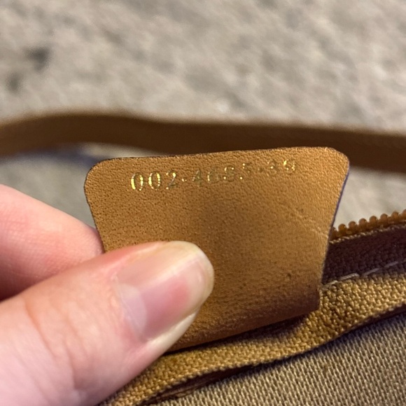 1985 GUCCI MICROGUCCISSIMA 2 WAY SHOULDER BAG - Picture 6 of 9